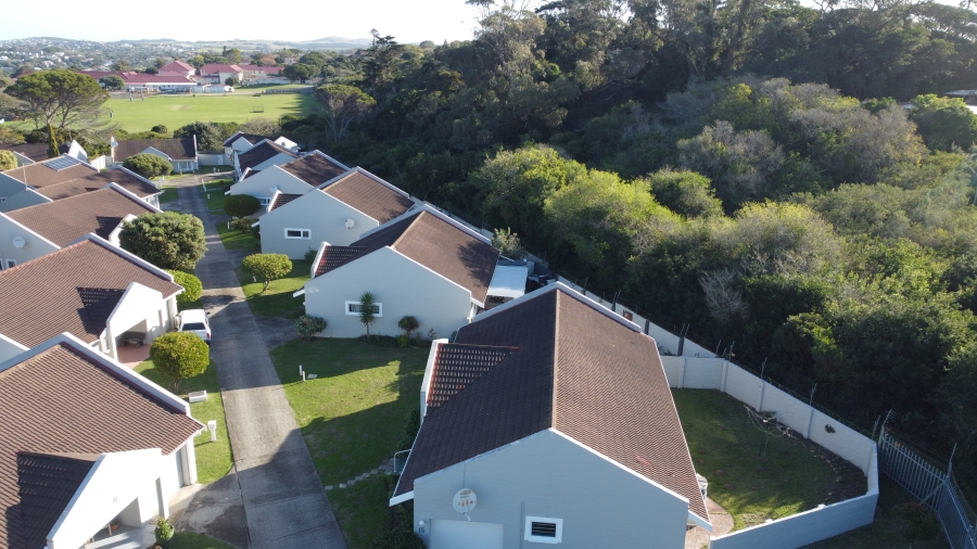 2 Bedroom Property for Sale in East Bank Eastern Cape